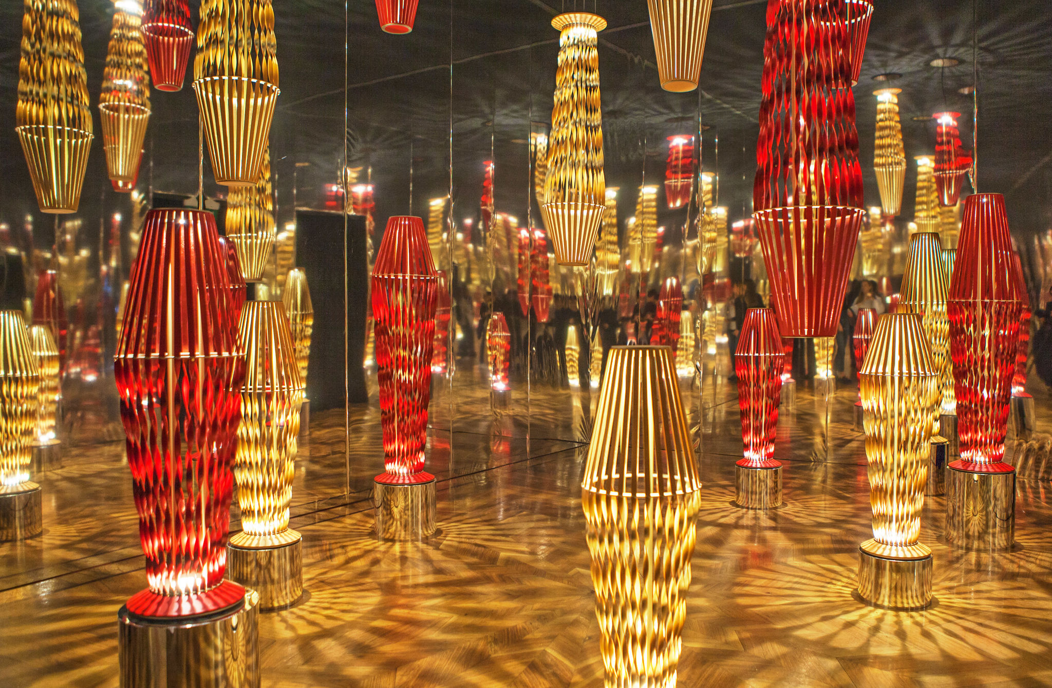 Louis Vuitton Objets Nomades Collection «Spiral Lamp